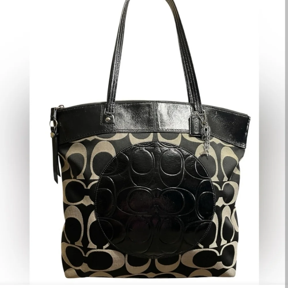 2 Coach Black and Cream Designer Tote Bag - Picture 2 of 13